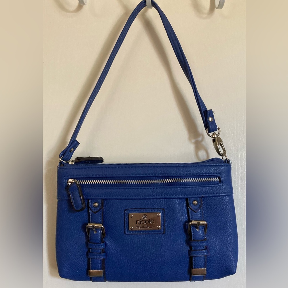 Nicole Miller Blue Silver Buckle Wristlet Bag